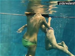 two uber-sexy amateurs flashing their bodies off under water